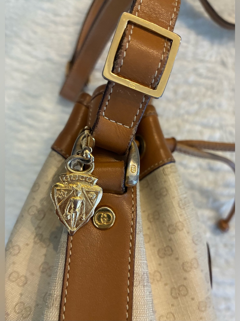 GUCCI Vintage Monogram Beige Brown Mini Bucket Bag - Picture 4 of 5